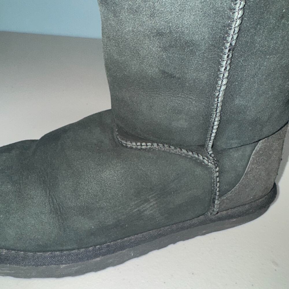 UGG Australia Womens 8 Boot Classic Short Outdoor Winter Warm Cool‎ Weather Cozy - Picture 5 of 8